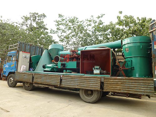 山西大同4R3216型石灰石雷蒙磨粉机发货